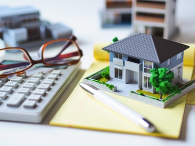 住宅ローンはいくら借りていくら払ってる？年齢が若いほうが多く借りられるって本当？