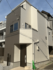 狭小立地の空間活用デザイン住宅
