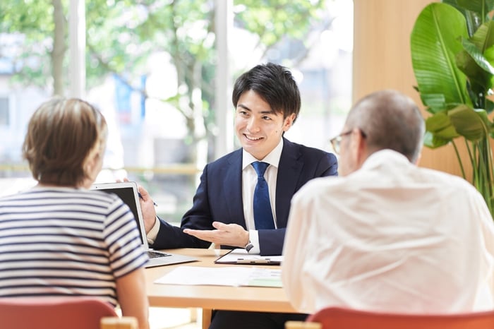 高額売却なら自由住宅にお任せ あなたと共に人生を創ります