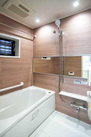 30160_573029_12_440_440