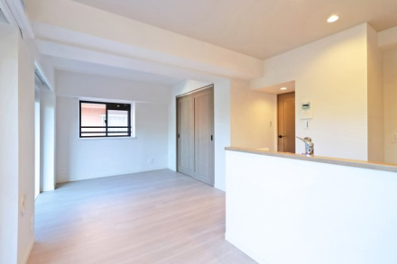 30160_573384_4_440_440