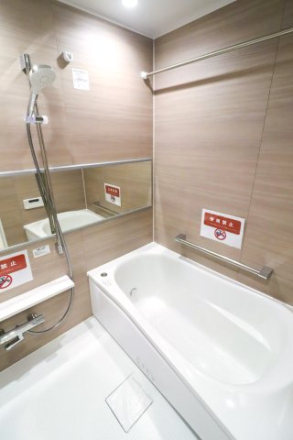 30160_573768_12_440_440