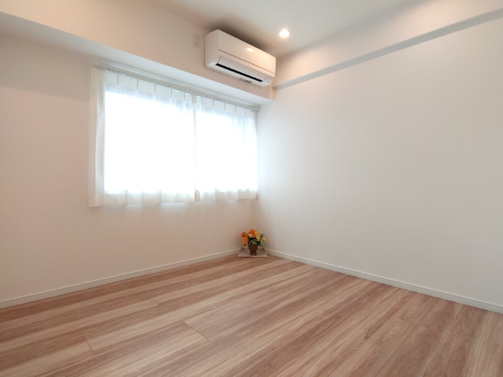 5cdfe9955563aa6357fb04982852f3d3