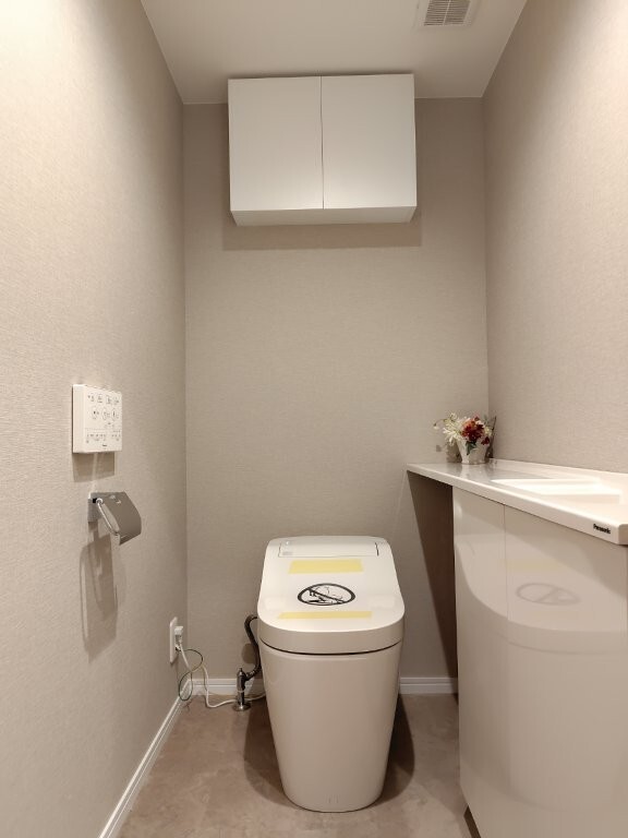 6dd9ea519f29970ca26b2ad4e1823fe8