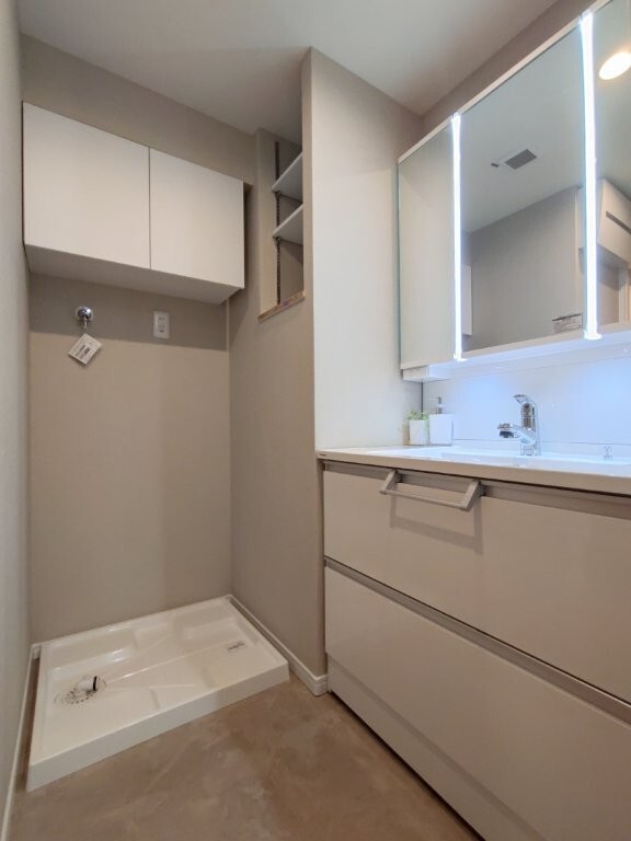 7787b70ccb2129b5a541f9a9b4d9503d