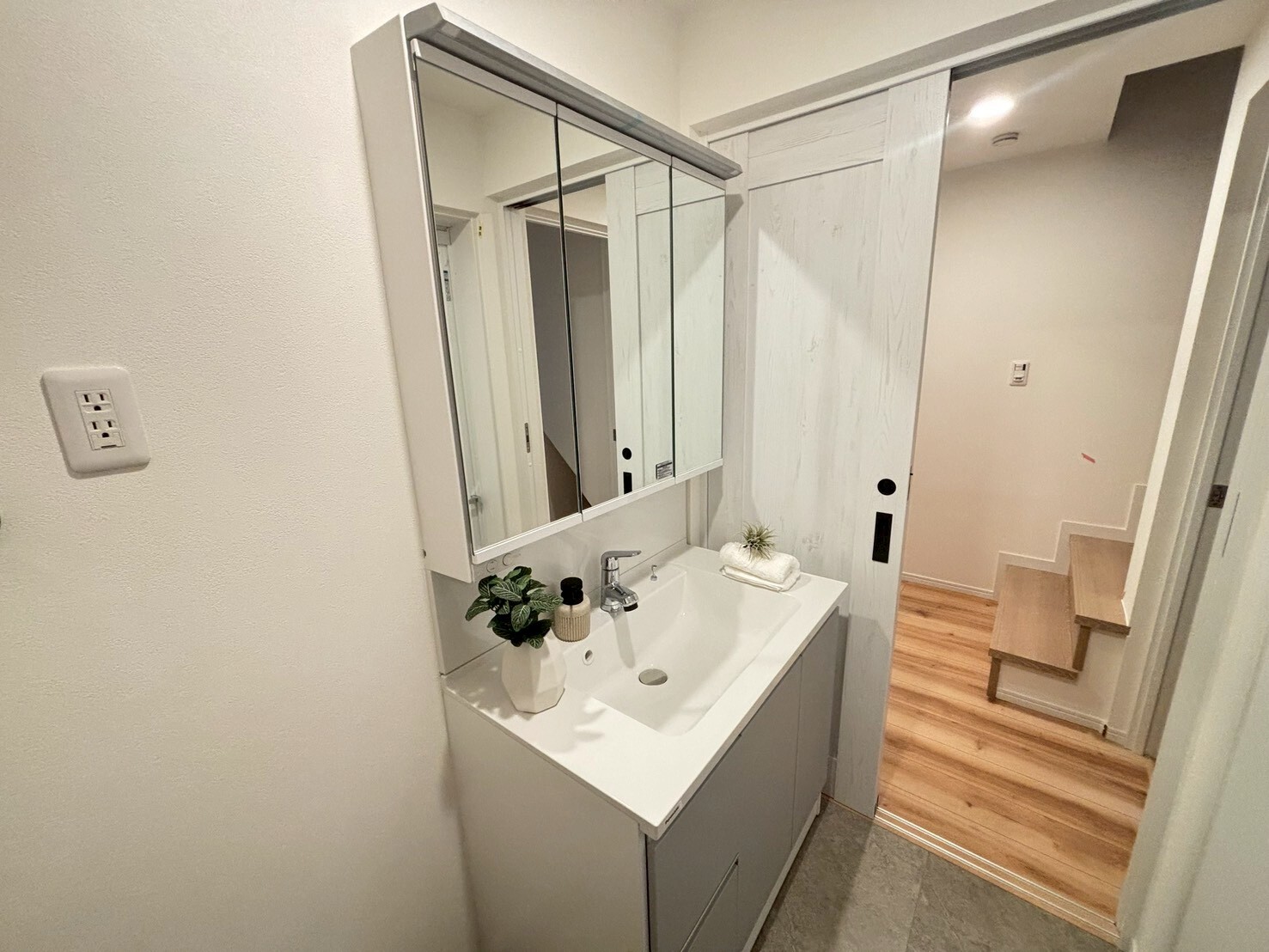 LINE_ALBUM_桜上水1棟現場_260323_59