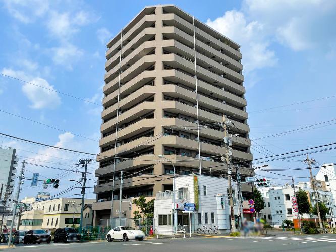 N301210000_img_10774055995670879596