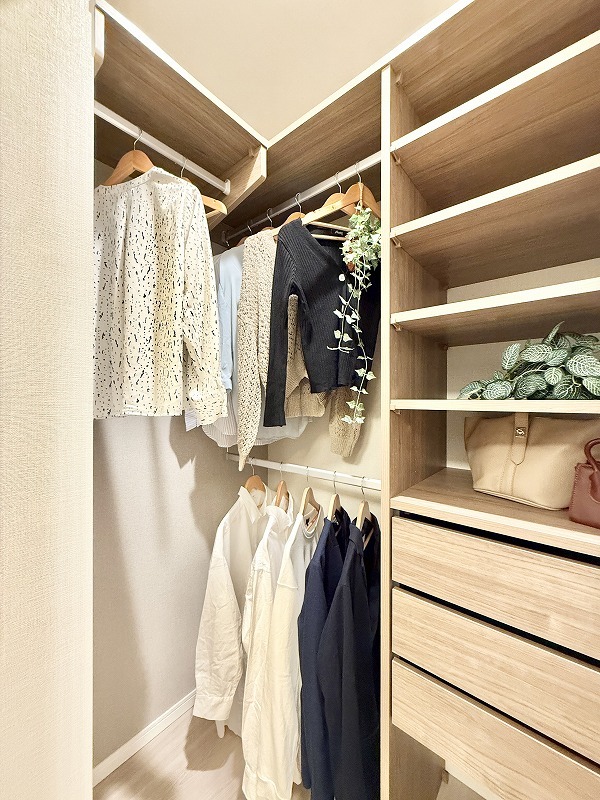 p12_11.洋室1-マルチWIC